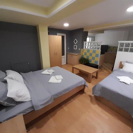 Bato Rooms Peštani Exteriör bild